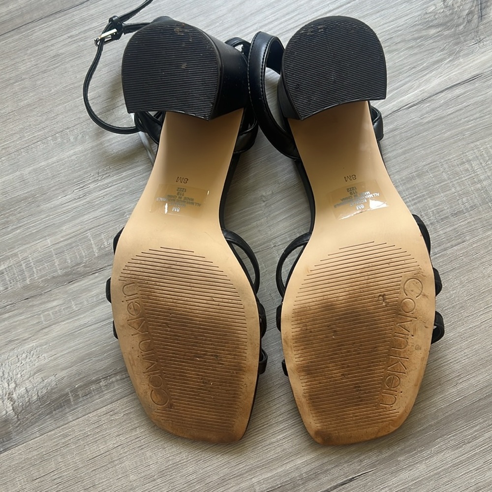Heels - Picture 7 of 8
